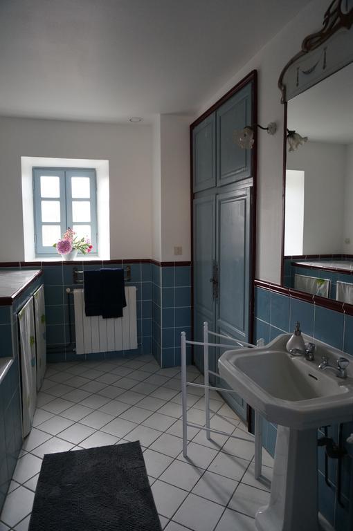 לינה וארוחת בוקר Montaut  Maison Arriu חדר תמונה